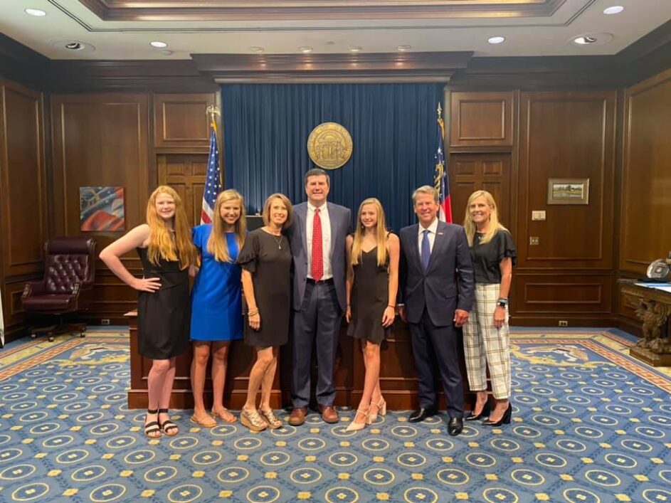 Dr. Garrett Bennett and family pictured with Gov. Brian Kemp and First Lady Marty Kemp